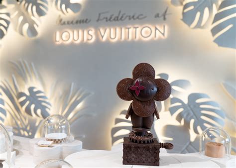 louis vuitton cafe prices.